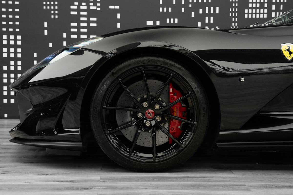 Used 2019 Ferrari 812 Superfast — Black for Sale in Dubai — gallery photograph 6