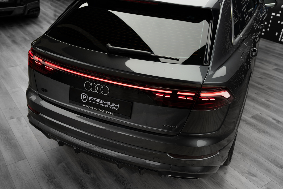 Used 2025 Audi Q8 55 TFSI quattro S line — Grey for Sale in Dubai — gallery photograph 8