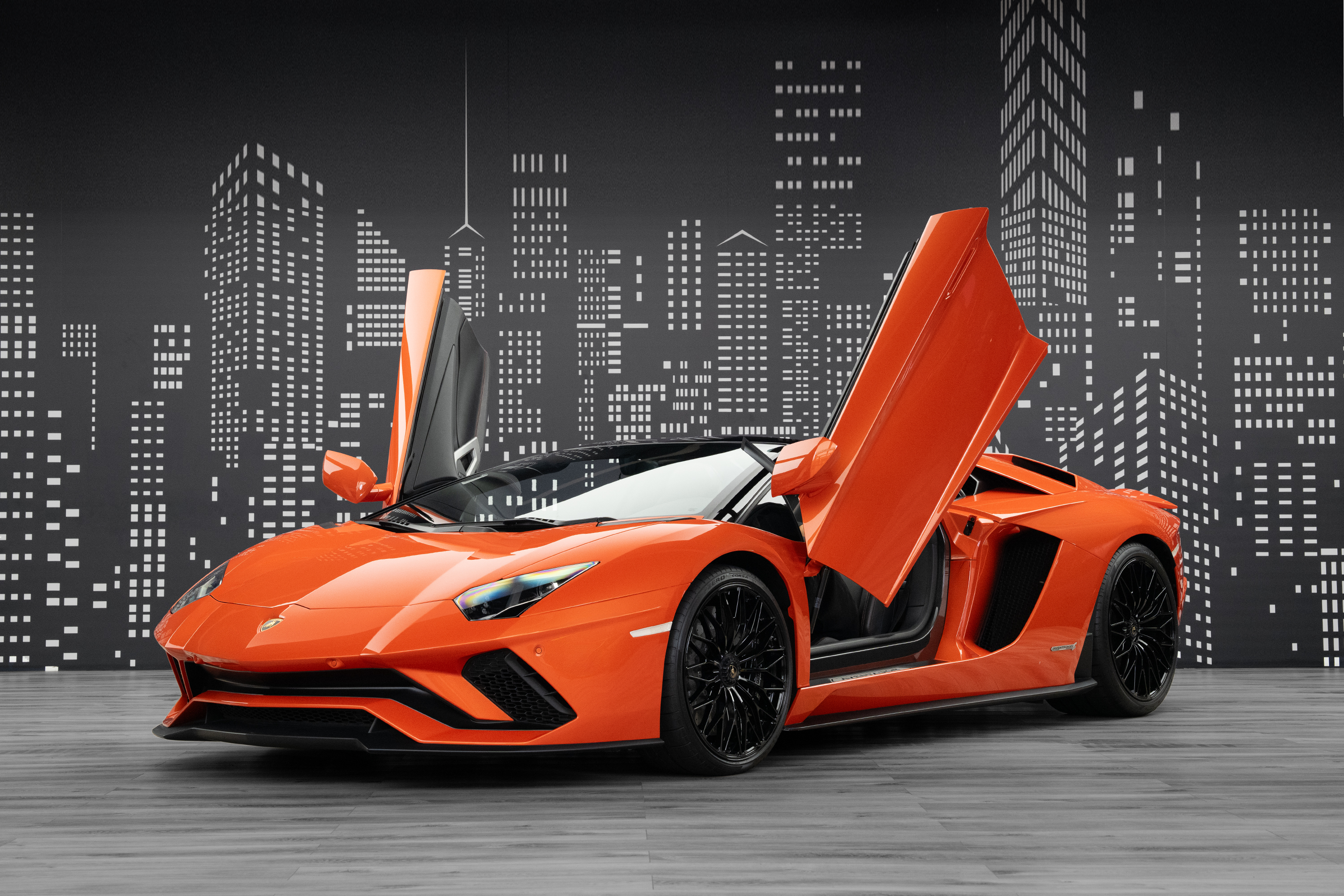 Used 2019 Lamborghini Aventador S Roadster — Orange for Sale in Dubai — gallery photograph 9
