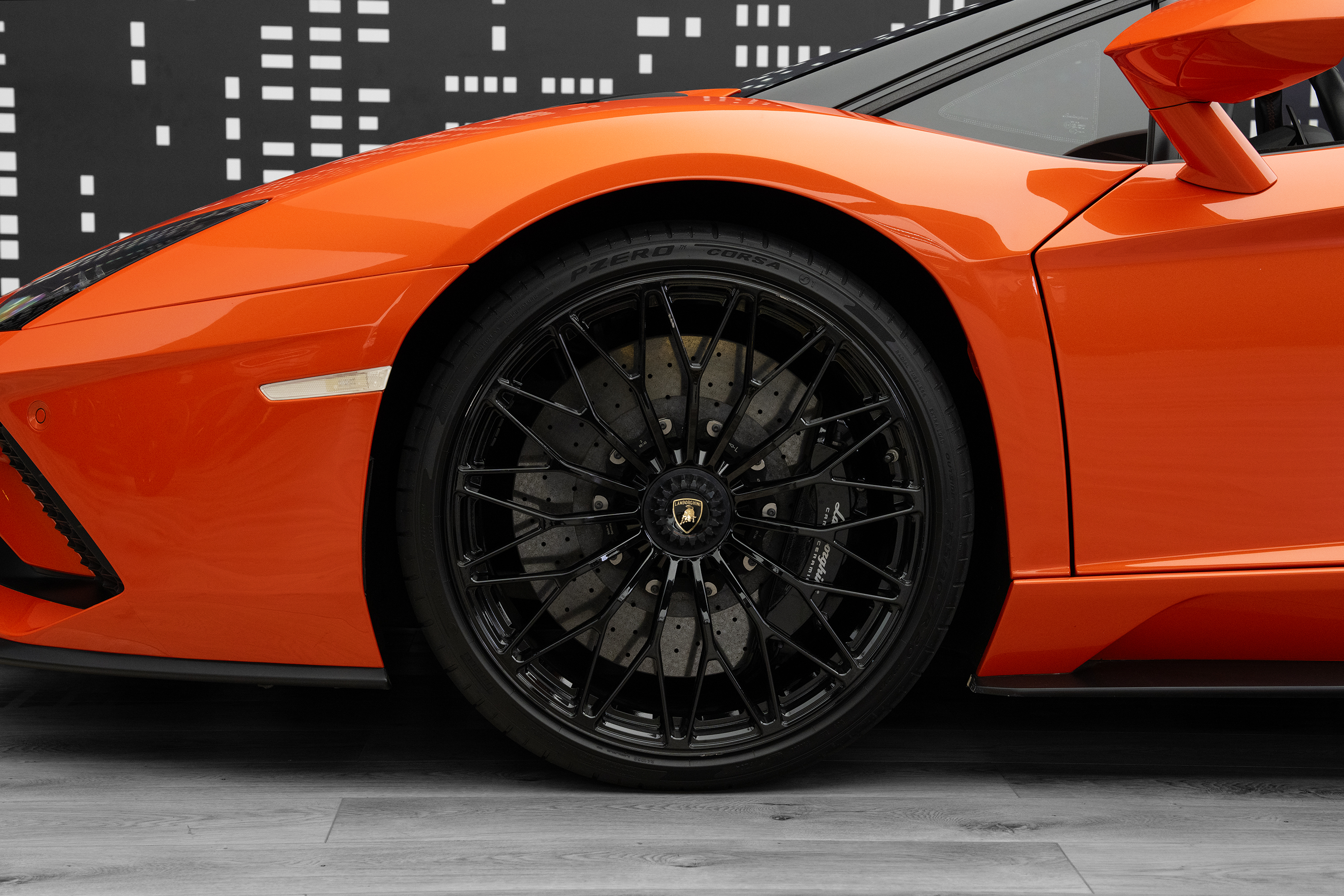 Used 2019 Lamborghini Aventador S Roadster — Orange for Sale in Dubai — gallery photograph 10