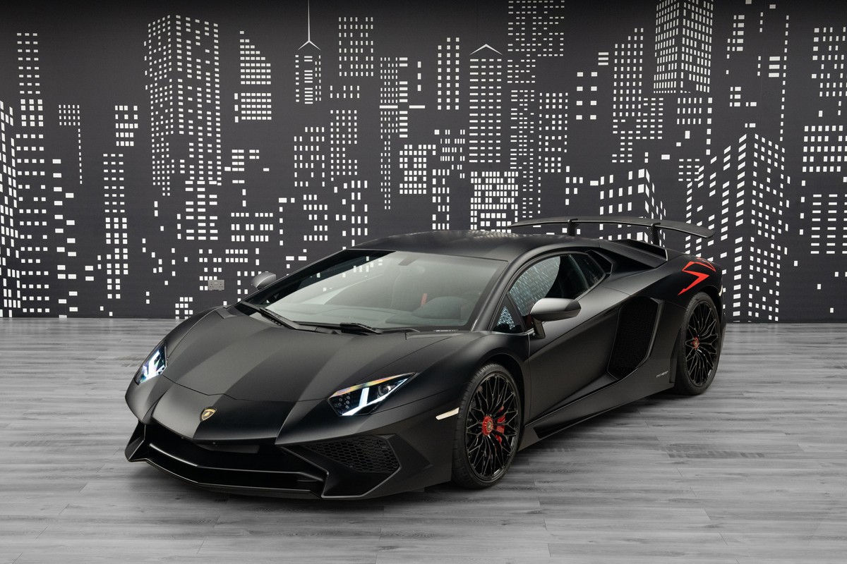 2017 Lamborghini Aventador SV LP 750-4 in Black — front three-quarter view