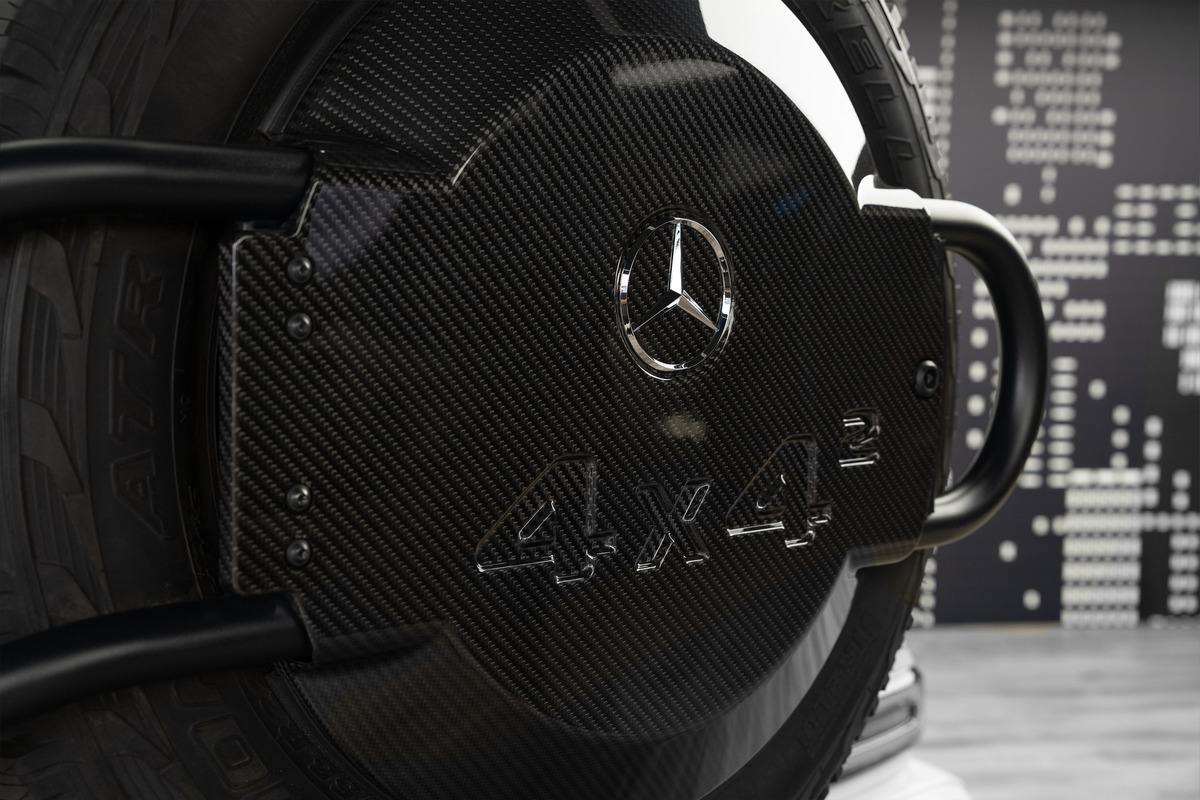Used 2023 Mercedes-AMG G 63 4×4² — White for Sale in Dubai — gallery photograph 8