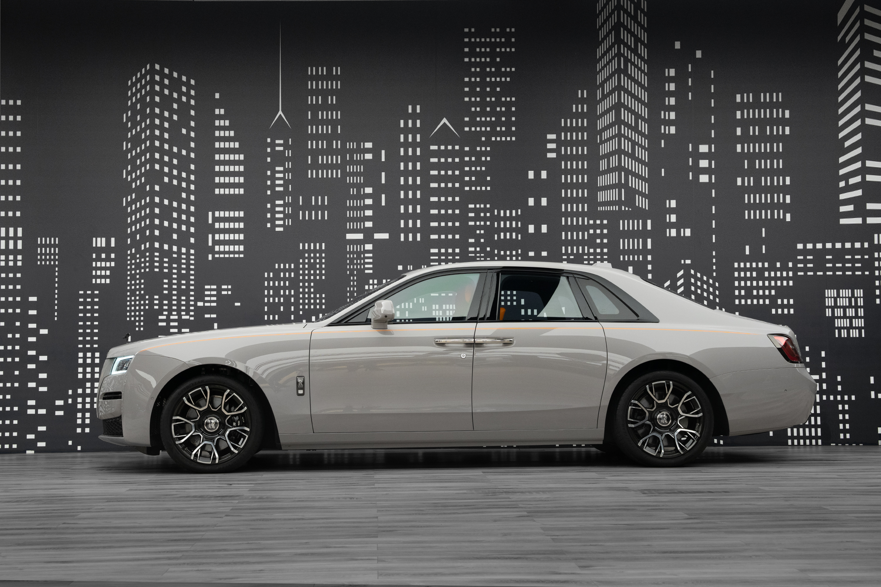 Used 2024 Rolls-Royce Ghost Black Badge — Grey for Sale in Dubai — gallery photograph 5