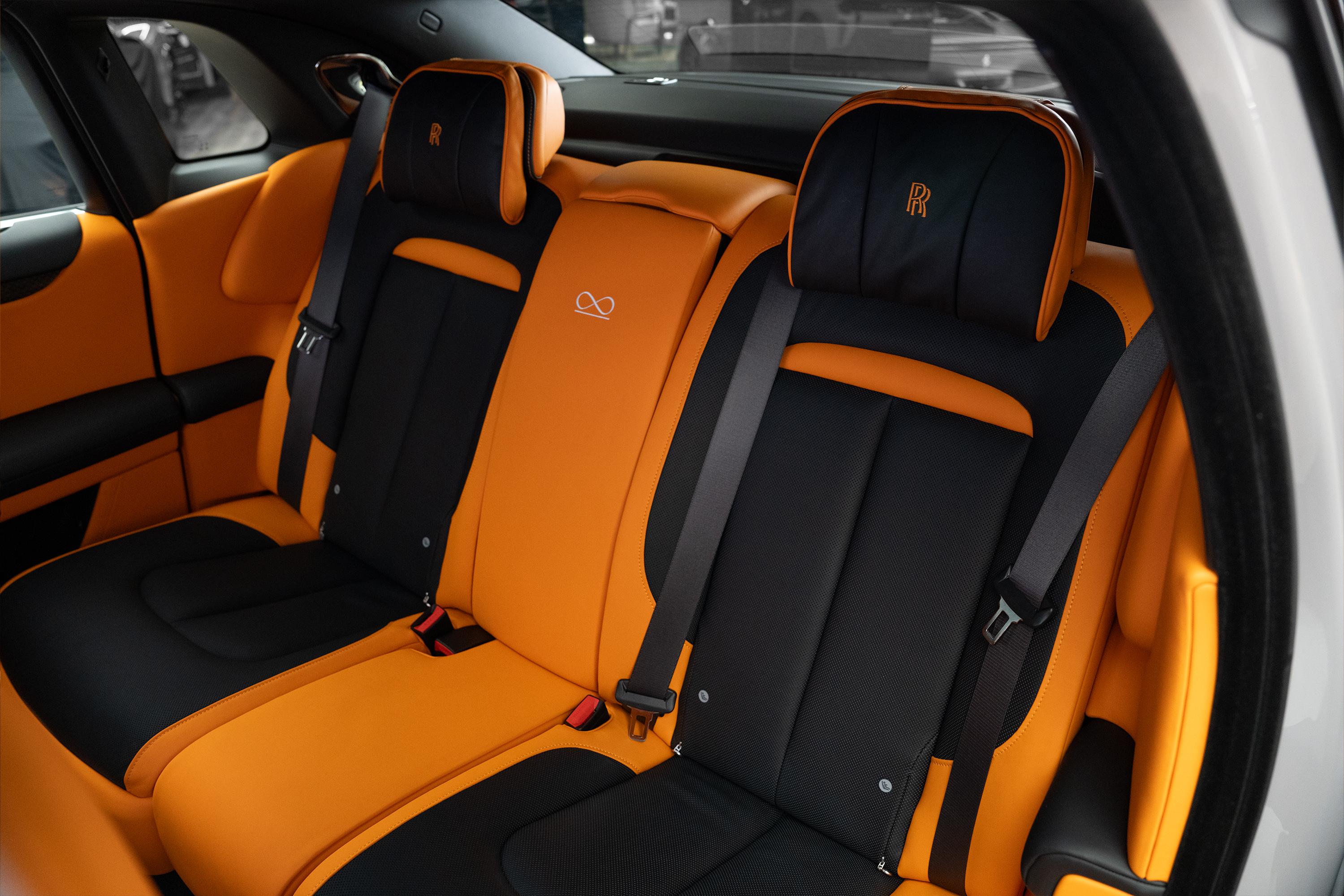 Used 2024 Rolls-Royce Ghost Black Badge — Grey for Sale in Dubai — gallery photograph 15