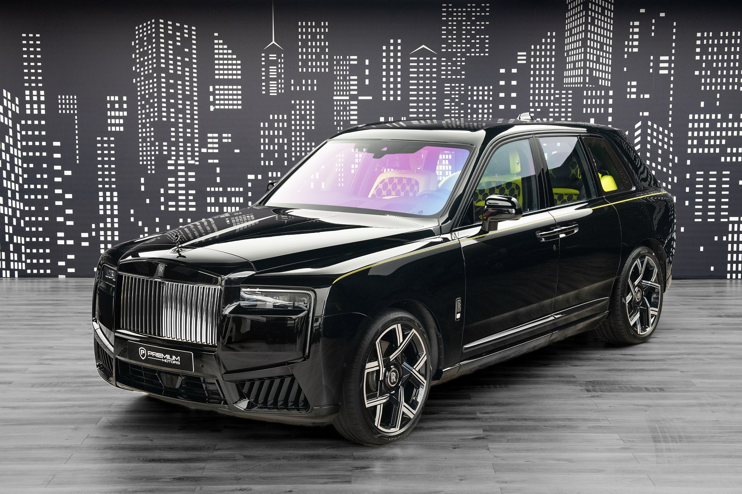 Used 2025 Rolls-Royce Cullinan Black Badge — Black for Sale in Dubai — Black exterior