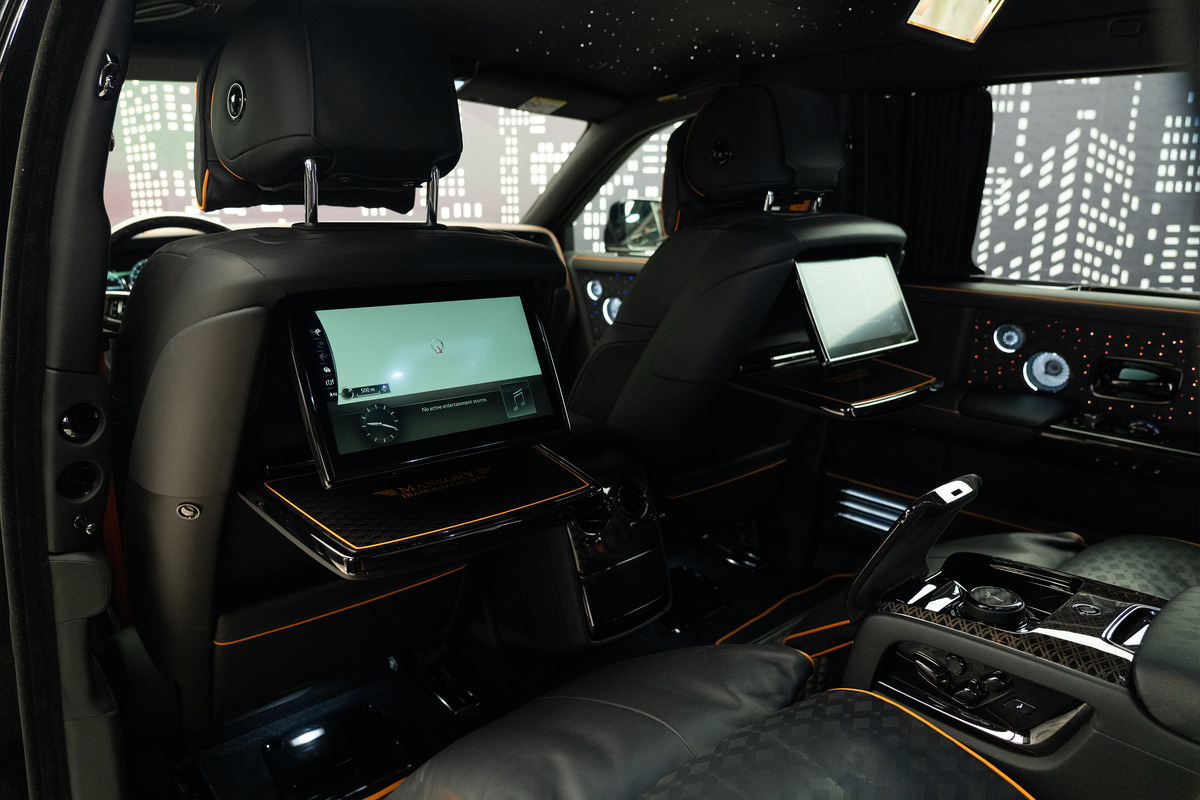 Used 2023 Rolls-Royce Phantom EWB — Mansory Diamond — Black for Sale in Dubai — gallery photograph 12