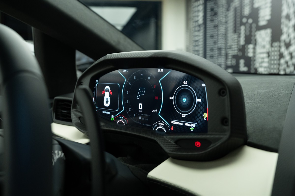 2026 Lamborghini Revuelto — Grey for Sale in Dubai — gallery photograph 13
