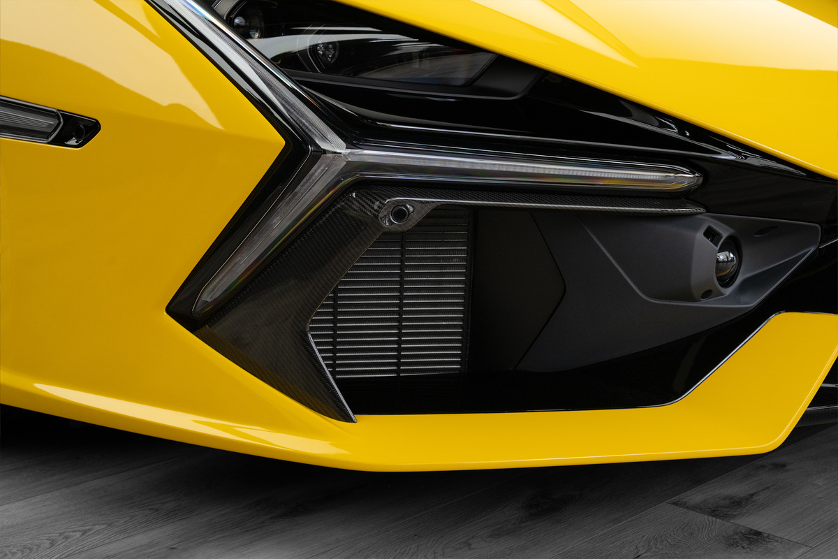 Used 2024 Lamborghini Revuelto — Yellow for Sale in Dubai — gallery photograph 8