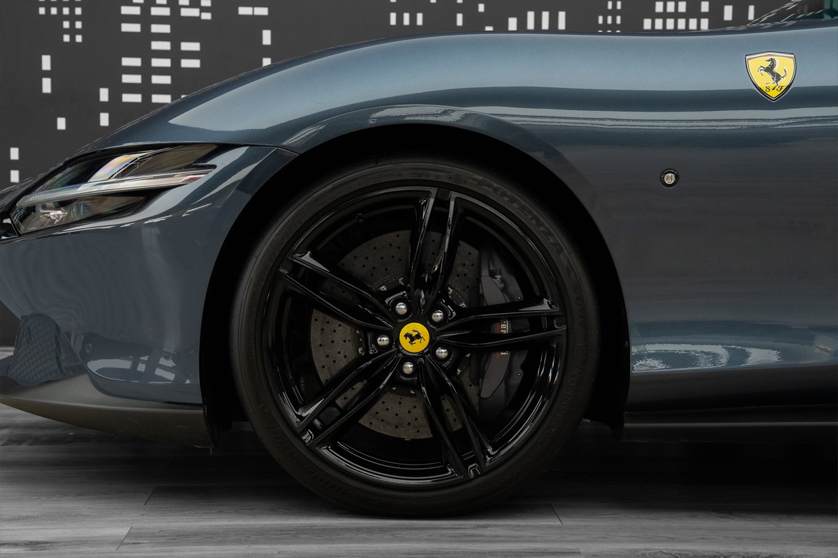Used 2023 Ferrari Roma — Blue for Sale in Dubai — gallery photograph 6
