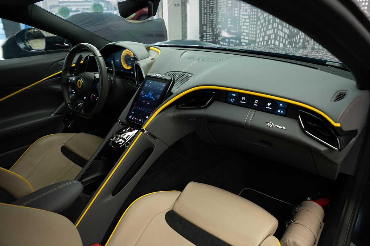 Used 2023 Ferrari Roma — Blue for Sale in Dubai — gallery photograph 11