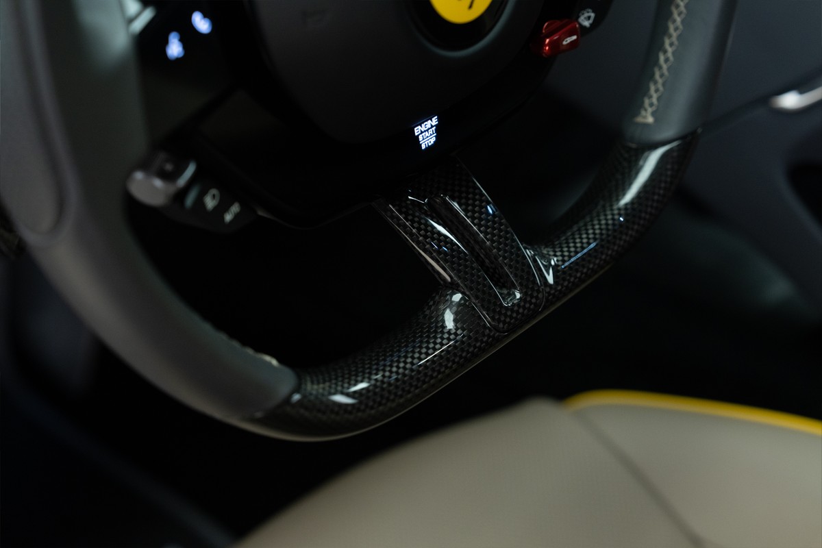 Used 2023 Ferrari Roma — Blue for Sale in Dubai — gallery photograph 14