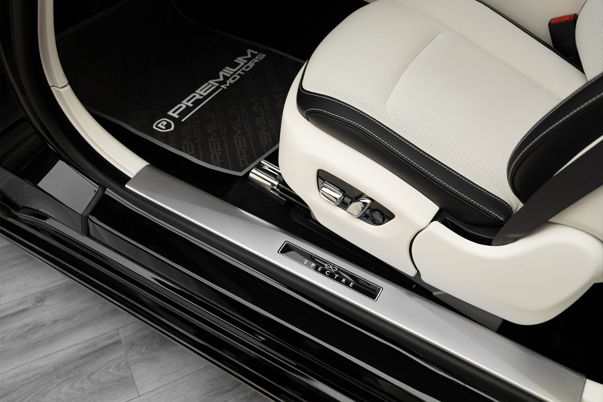 2026 Rolls-Royce Spectre Black Badge — Black for Sale in Dubai — gallery photograph 15